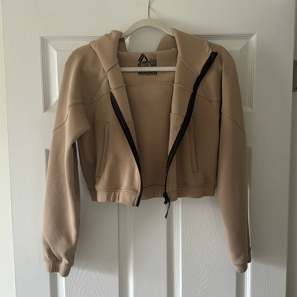Alphalete Zip-up